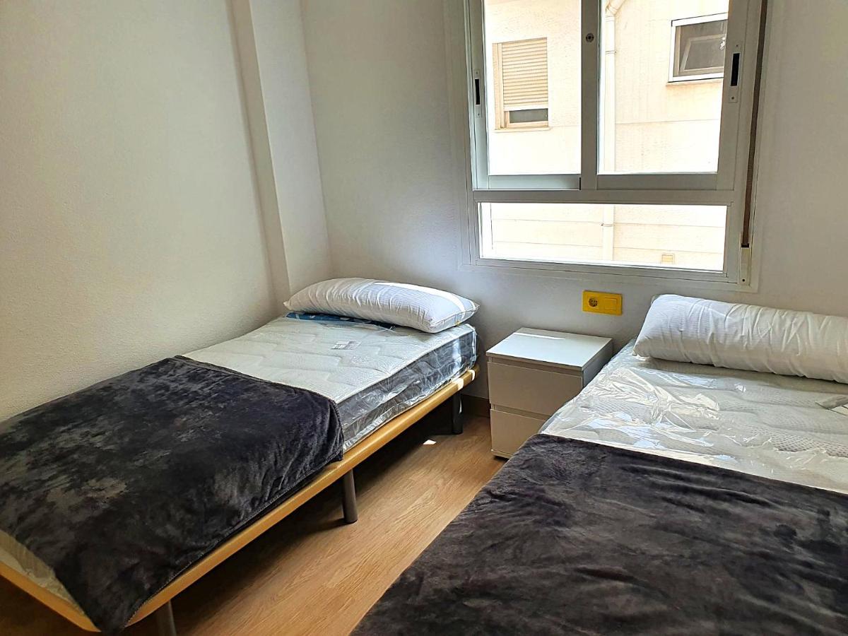 Newly Renovated Two Bedrooms Apartment In Villa Marina Benidorm Luaran gambar